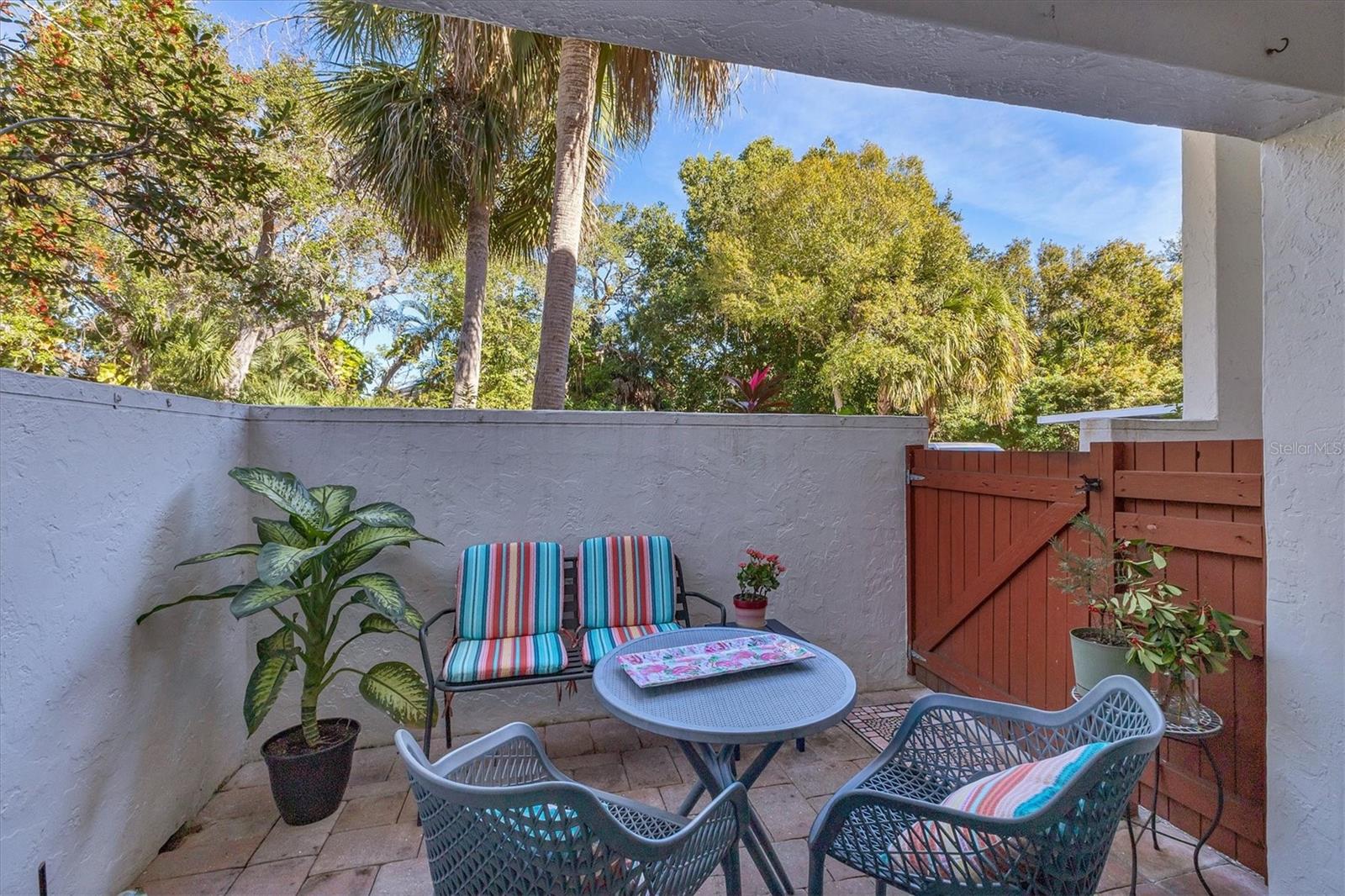 Image 27 of 56 For 3332 Thornwood Road 3332