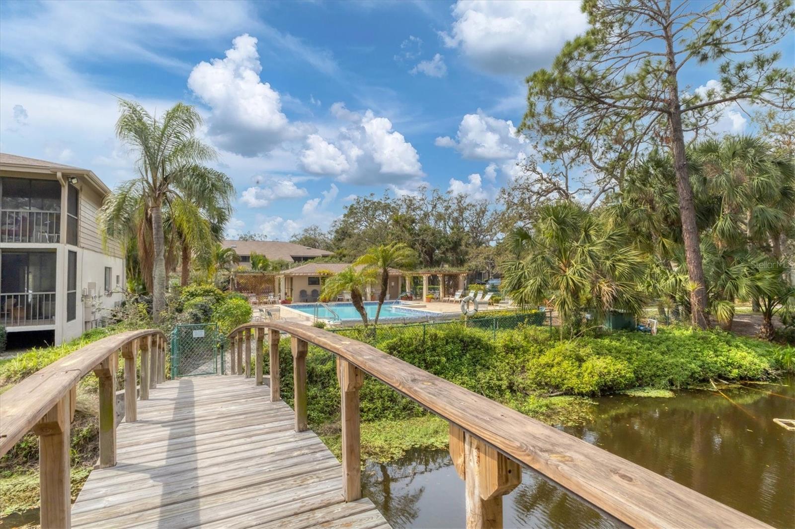 Image 31 of 56 For 3332 Thornwood Road 3332