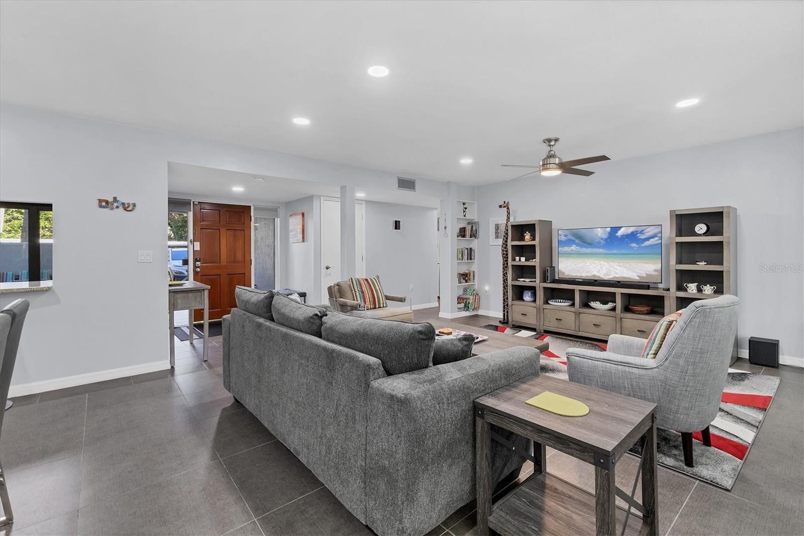 Image 5 of 56 For 3332 Thornwood Road 3332