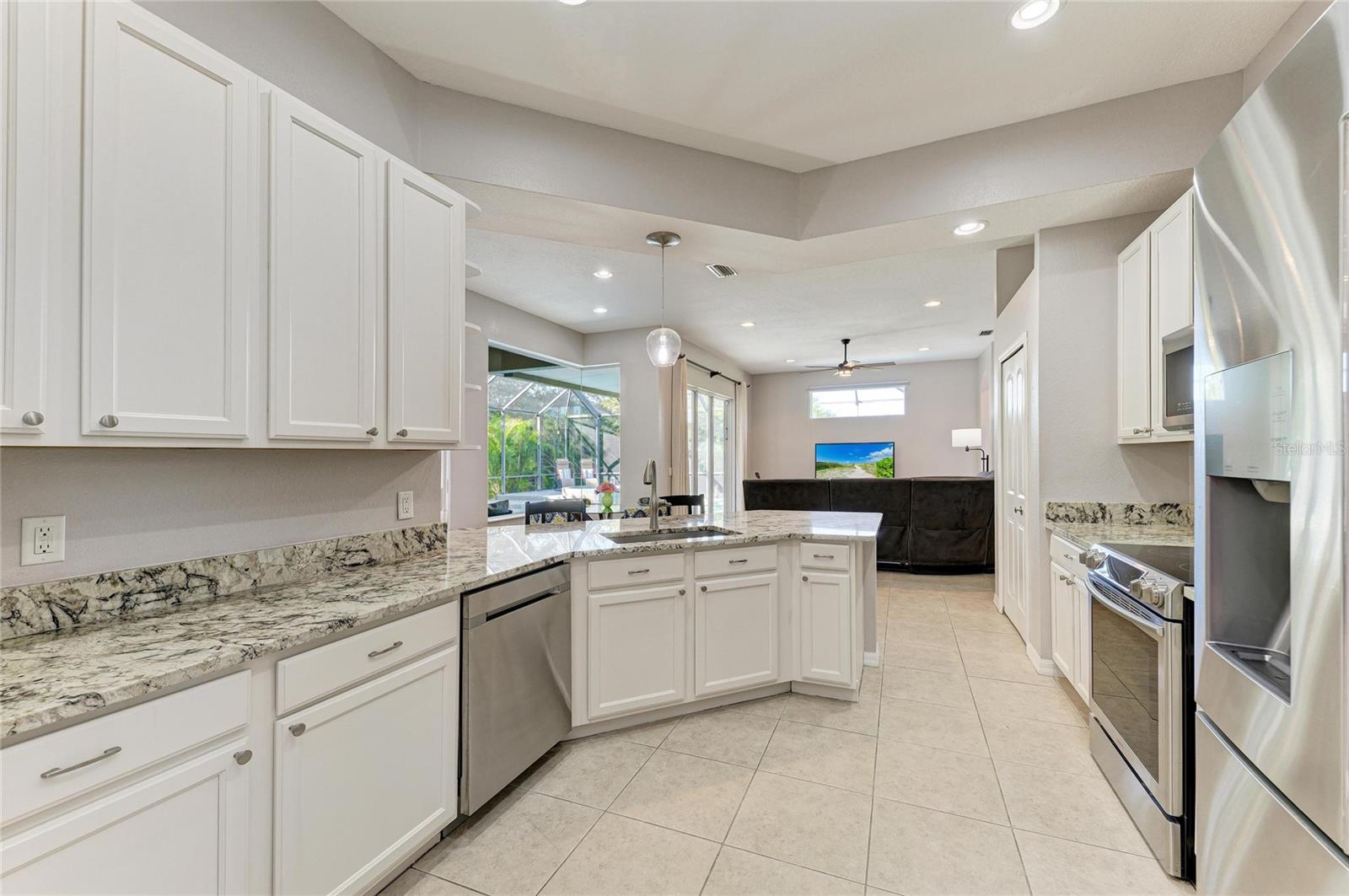 Image 25 of 92 For 8243 Snowy Egret Place