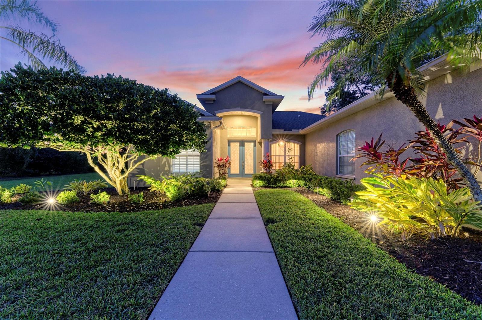 Image 4 of 92 For 8243 Snowy Egret Place