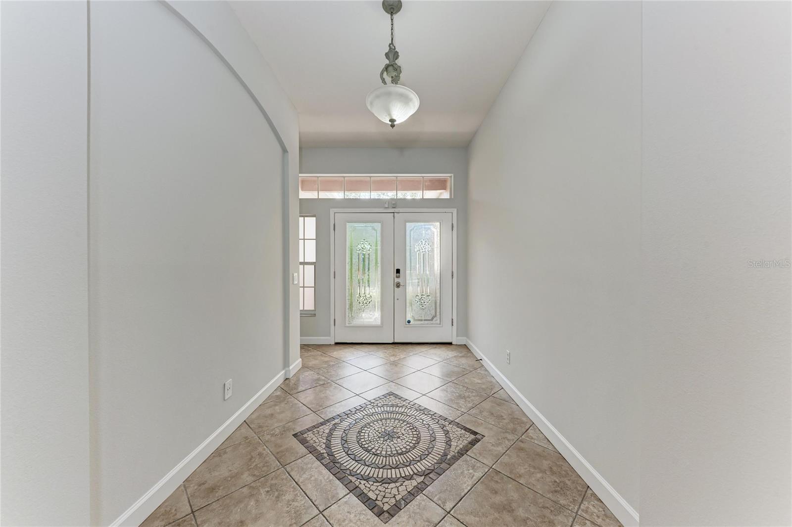 Image 10 of 70 For 217 39th Street Ne