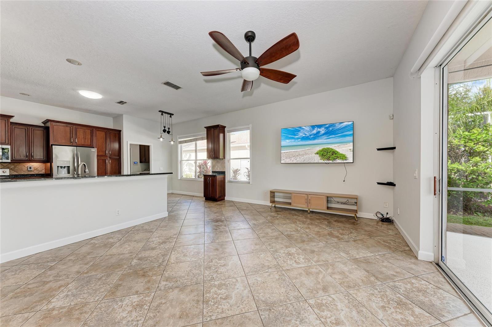 Image 16 of 70 For 217 39th Street Ne