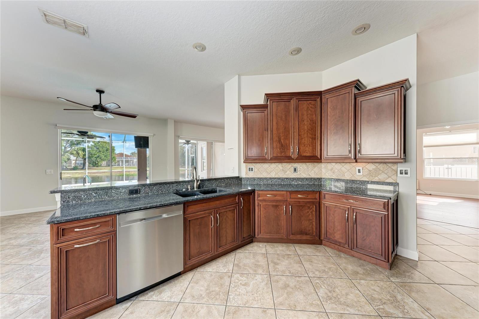 Image 26 of 70 For 217 39th Street Ne