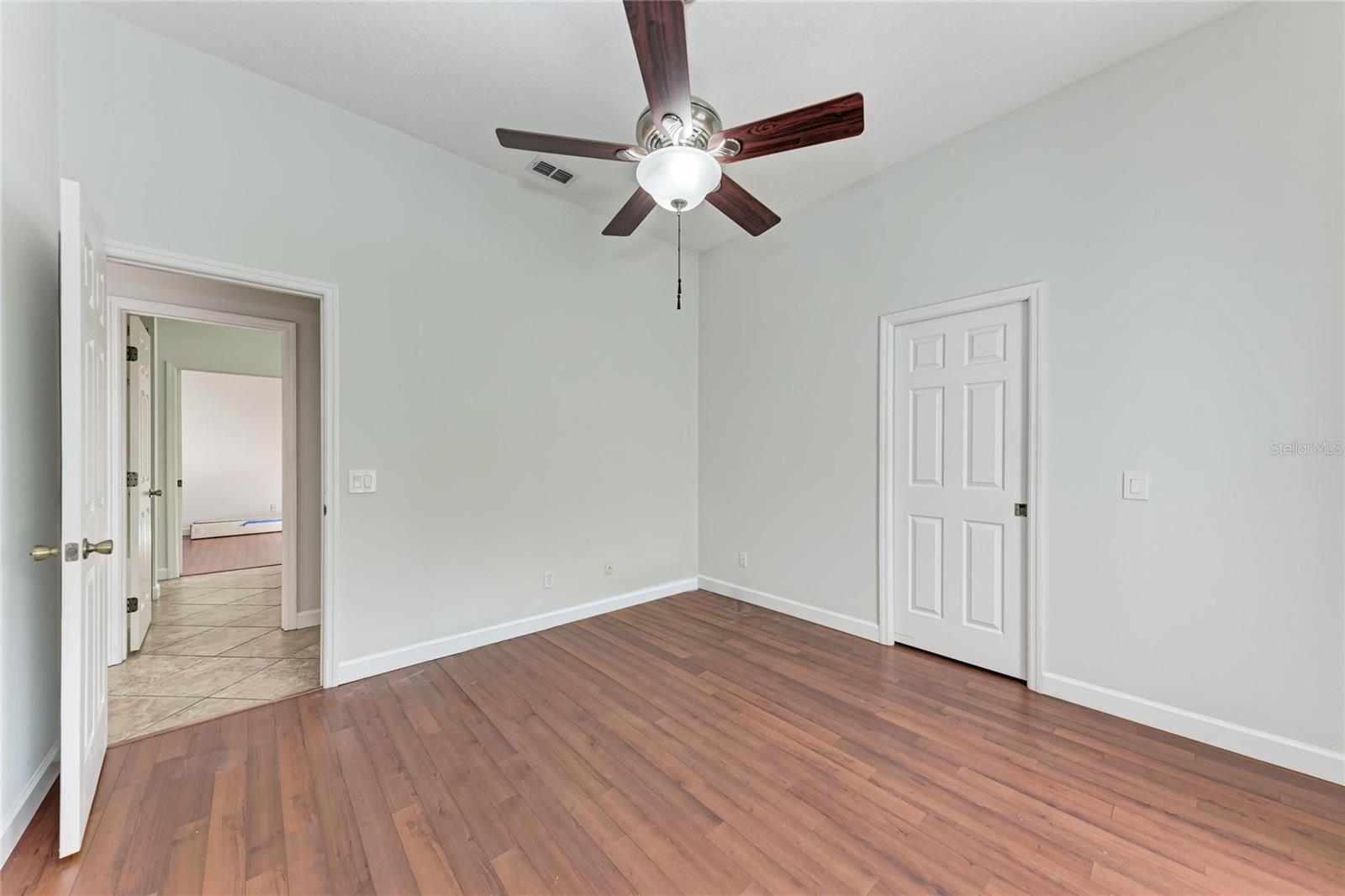 Image 44 of 70 For 217 39th Street Ne