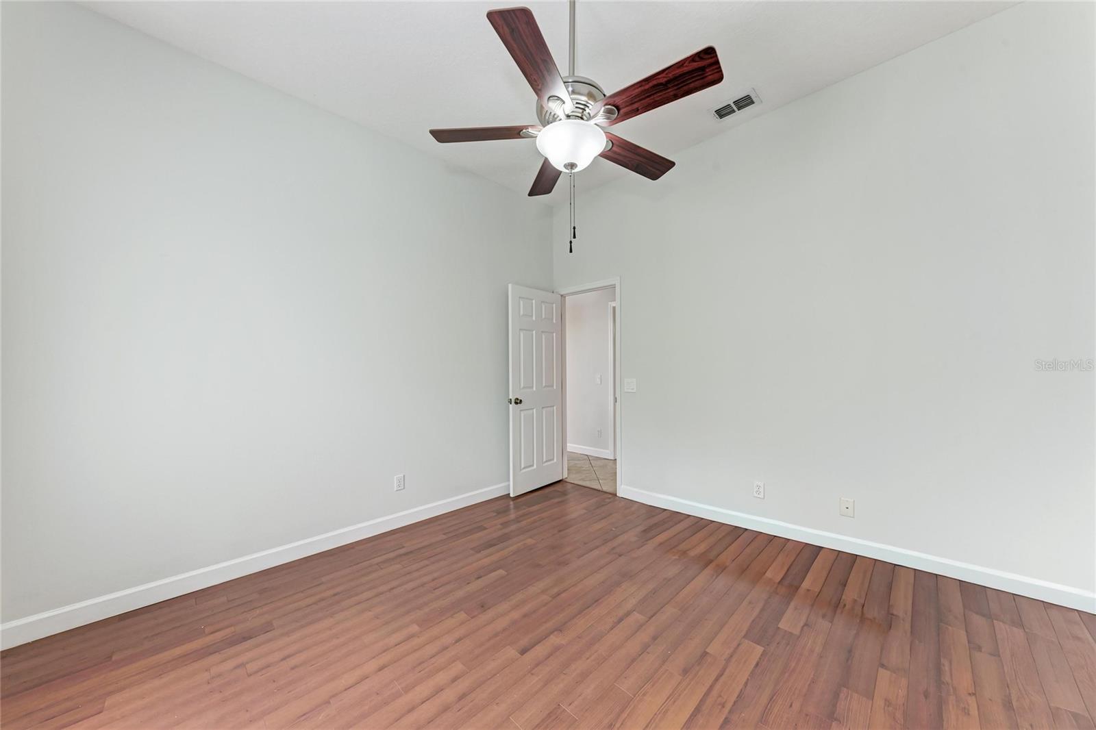 Image 45 of 70 For 217 39th Street Ne