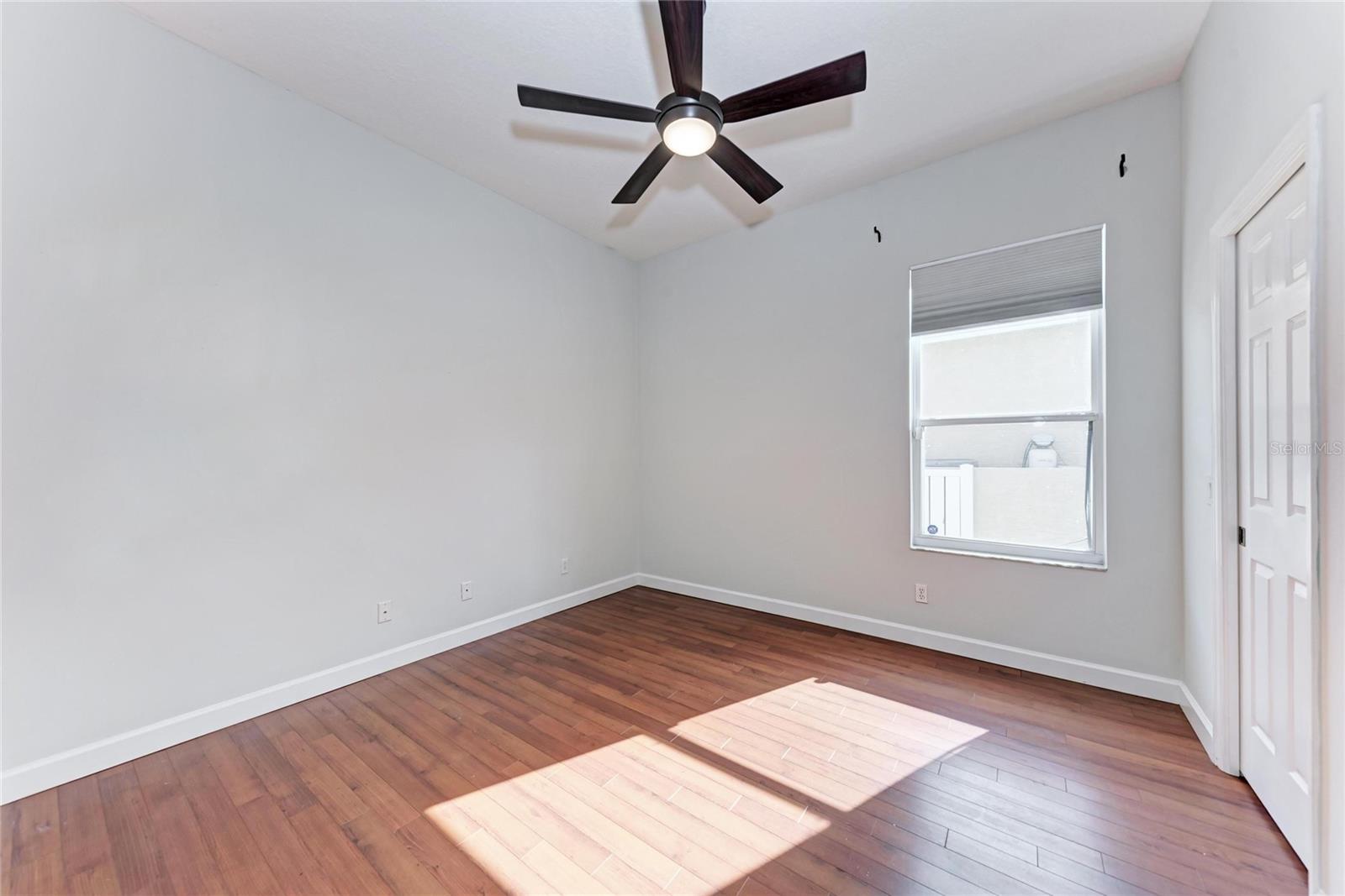 Image 46 of 70 For 217 39th Street Ne