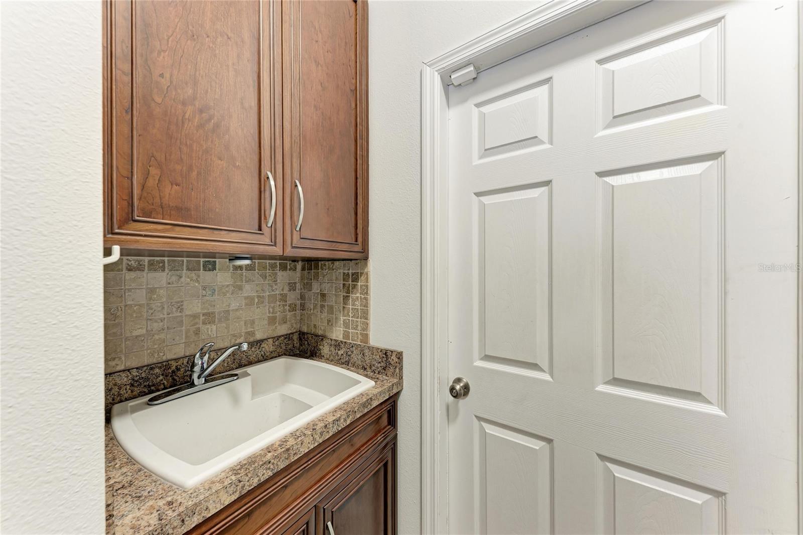 Image 50 of 70 For 217 39th Street Ne