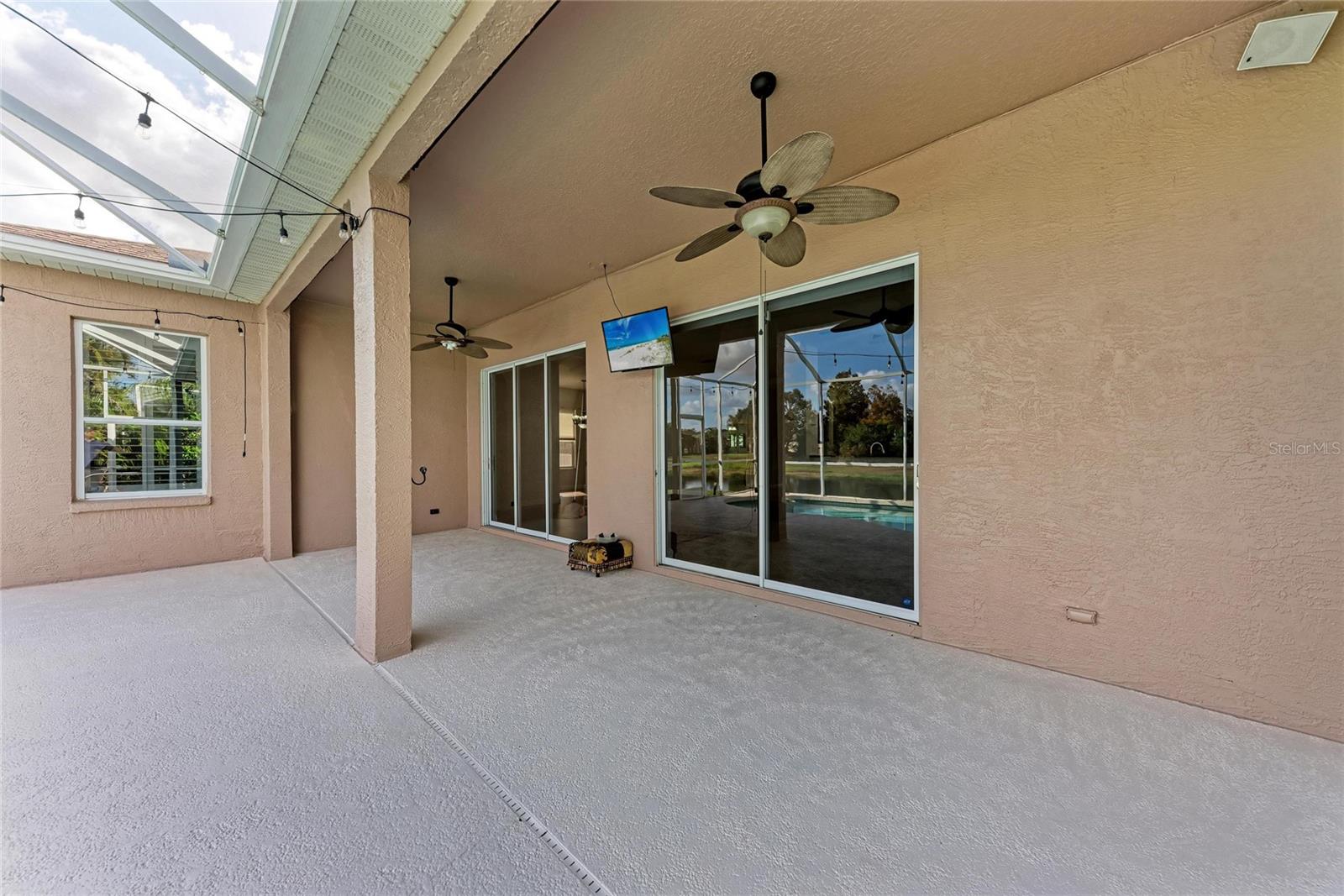 Image 55 of 70 For 217 39th Street Ne