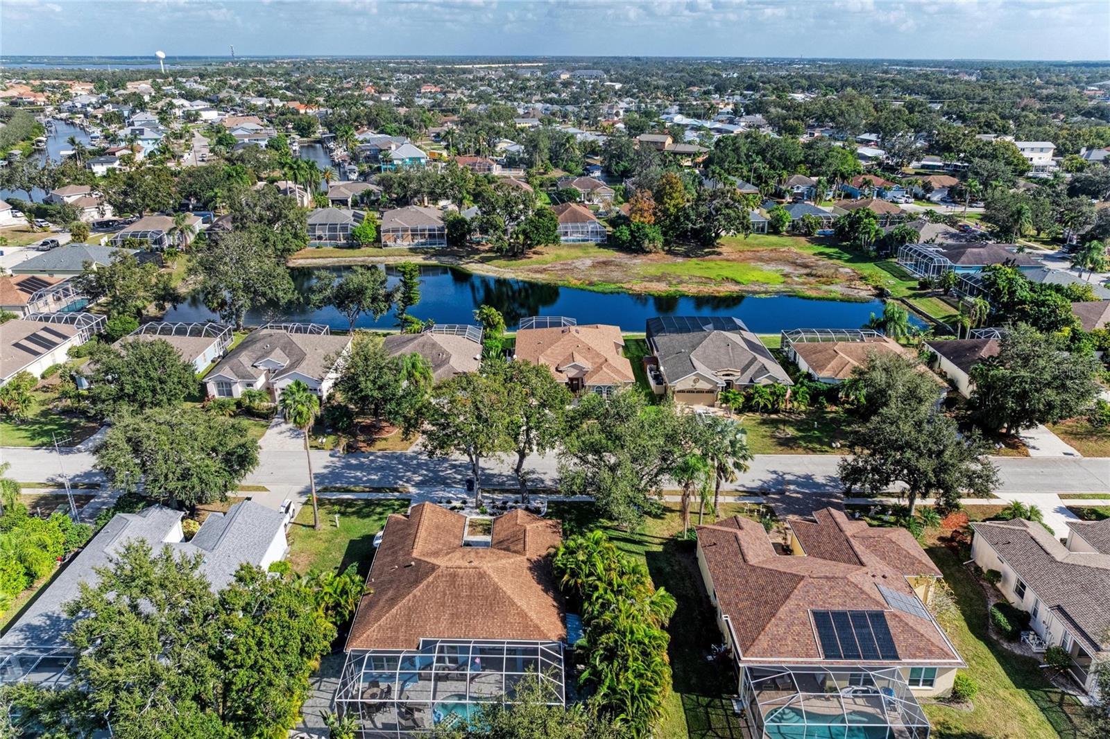 Image 63 of 70 For 217 39th Street Ne