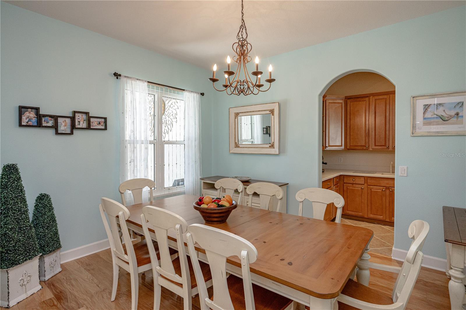 Image 16 of 69 For 1929 24th Street Circle W