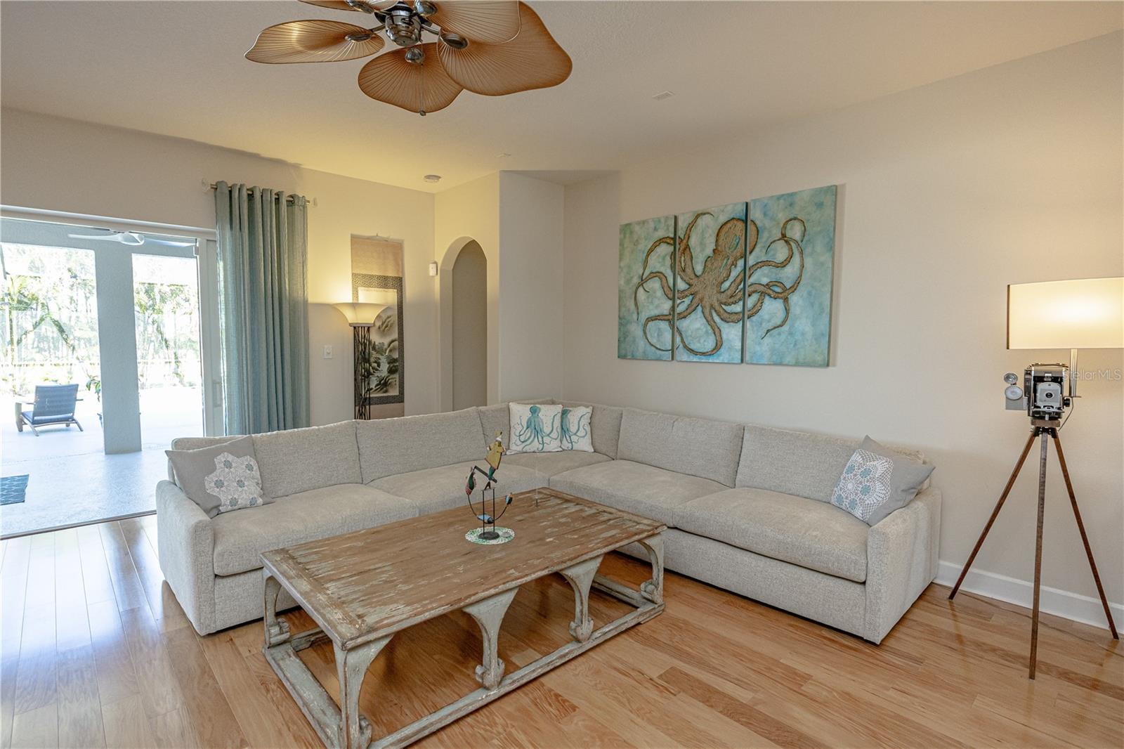 Image 21 of 69 For 1929 24th Street Circle W