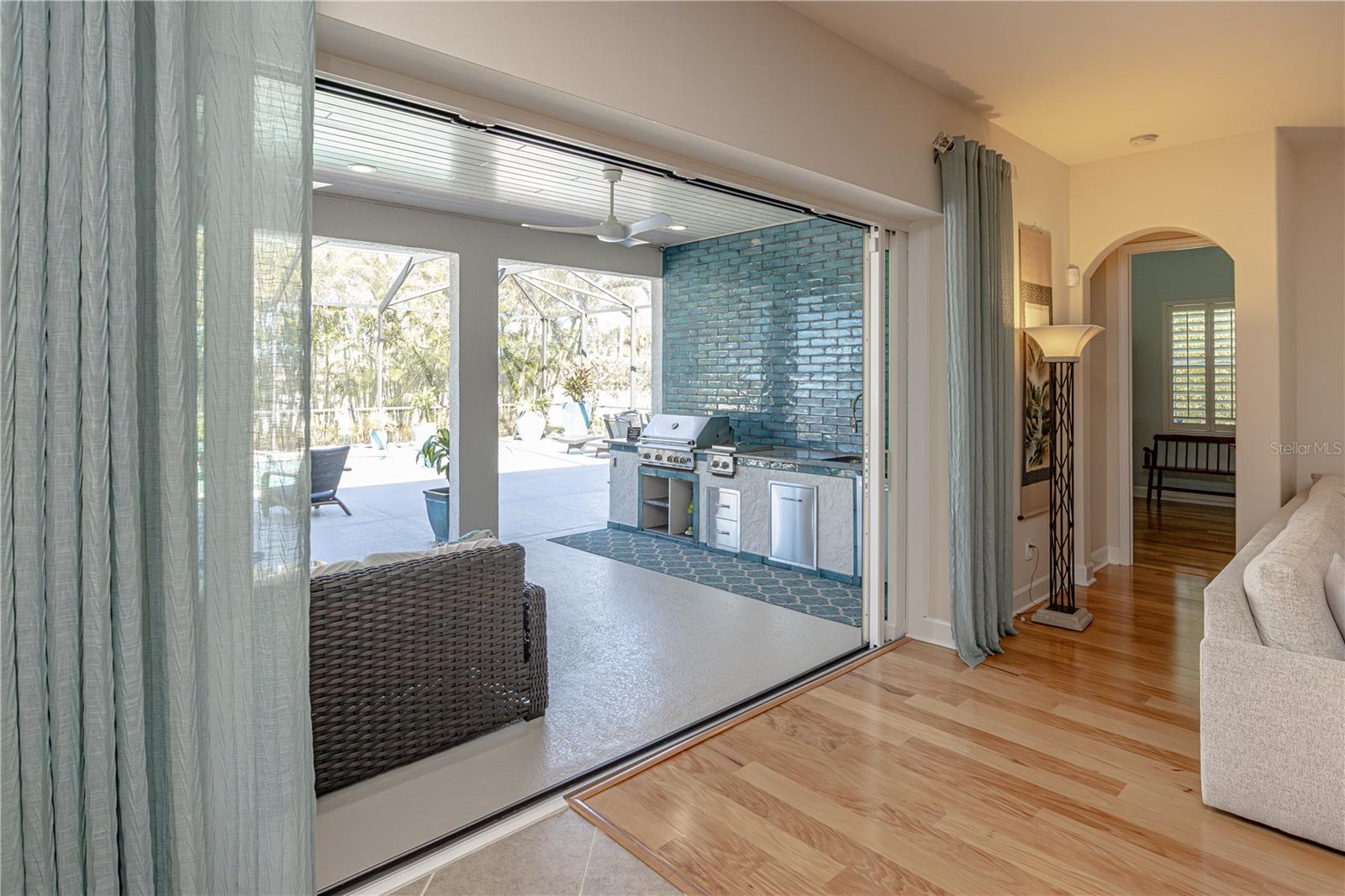 Image 30 of 69 For 1929 24th Street Circle W