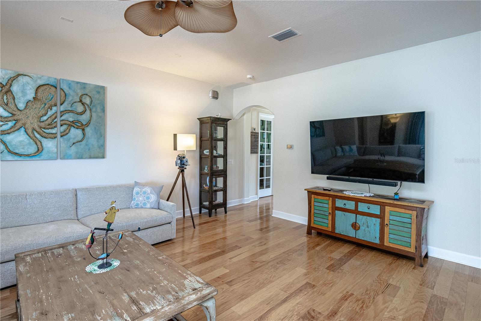 Image 32 of 69 For 1929 24th Street Circle W