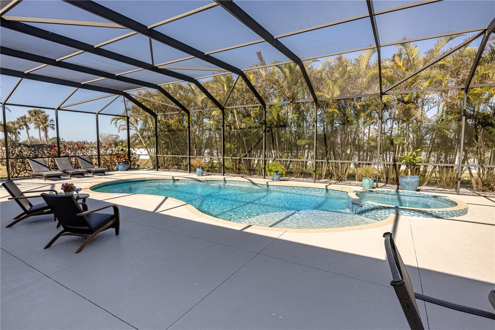 Image 56 of 69 For 1929 24th Street Circle W