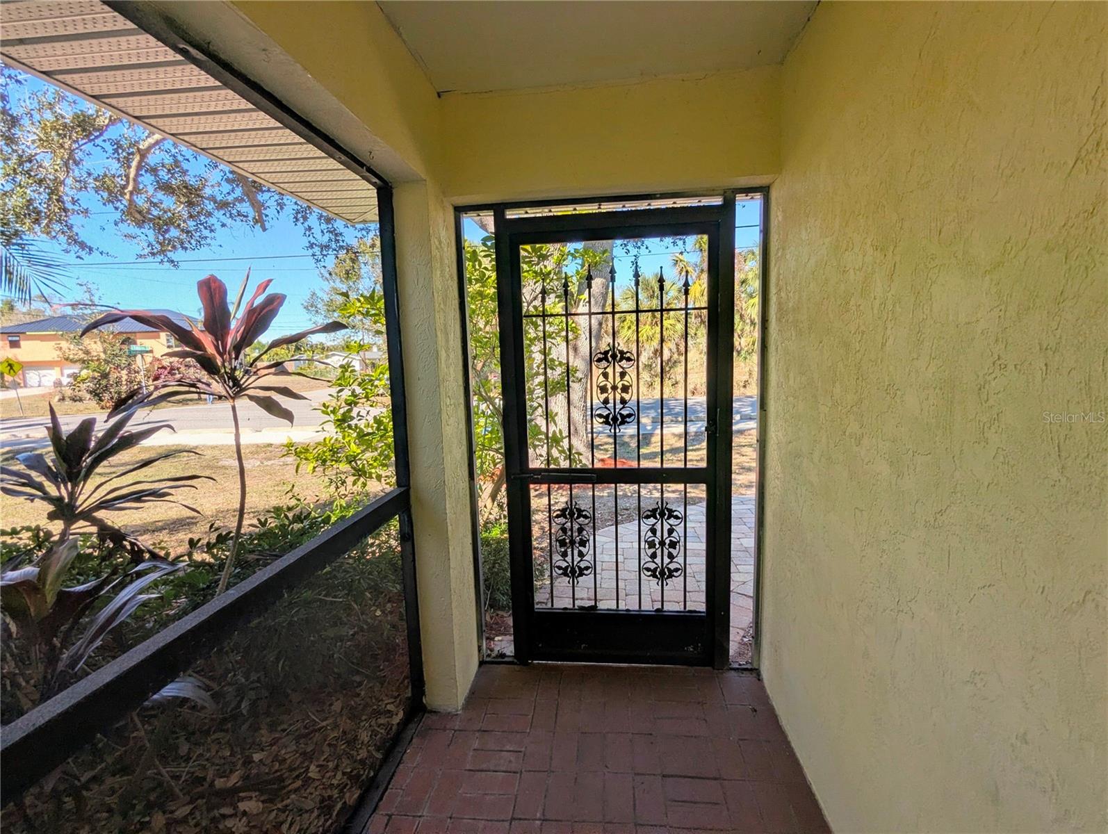 Image 11 of 39 For 1710 Robbins Road