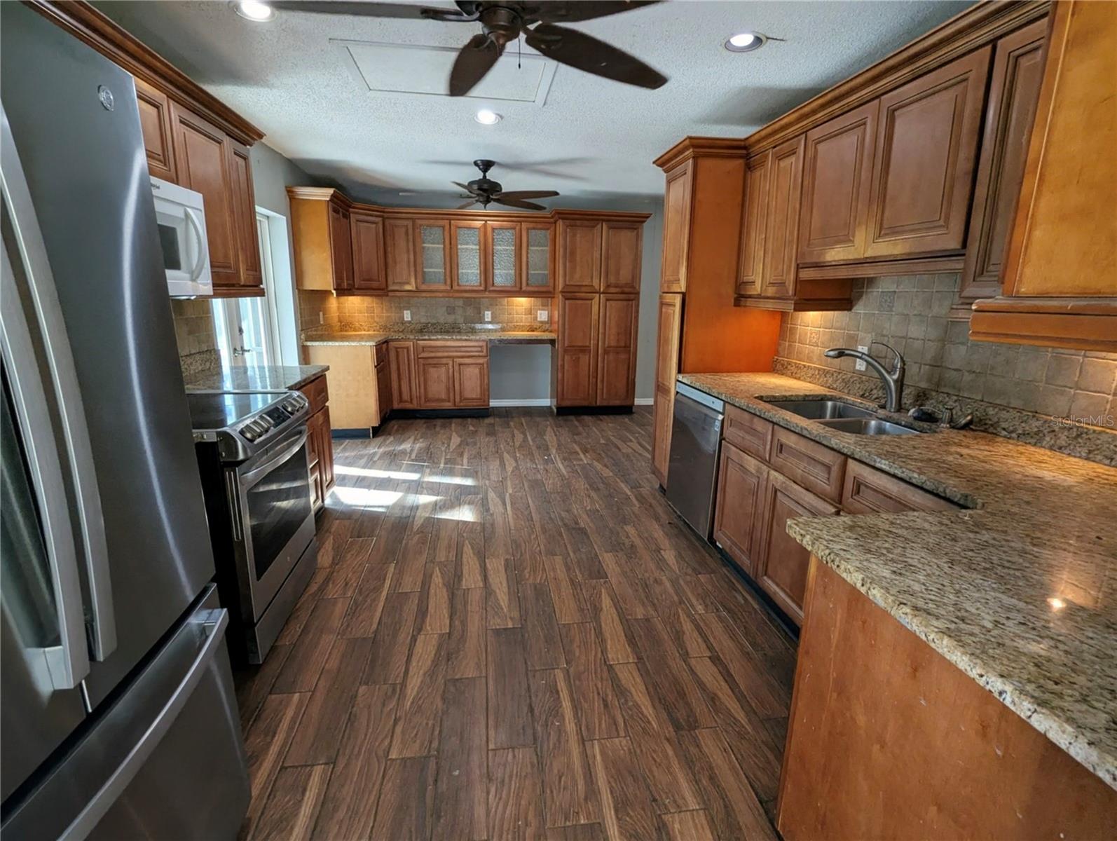 Image 16 of 39 For 1710 Robbins Road