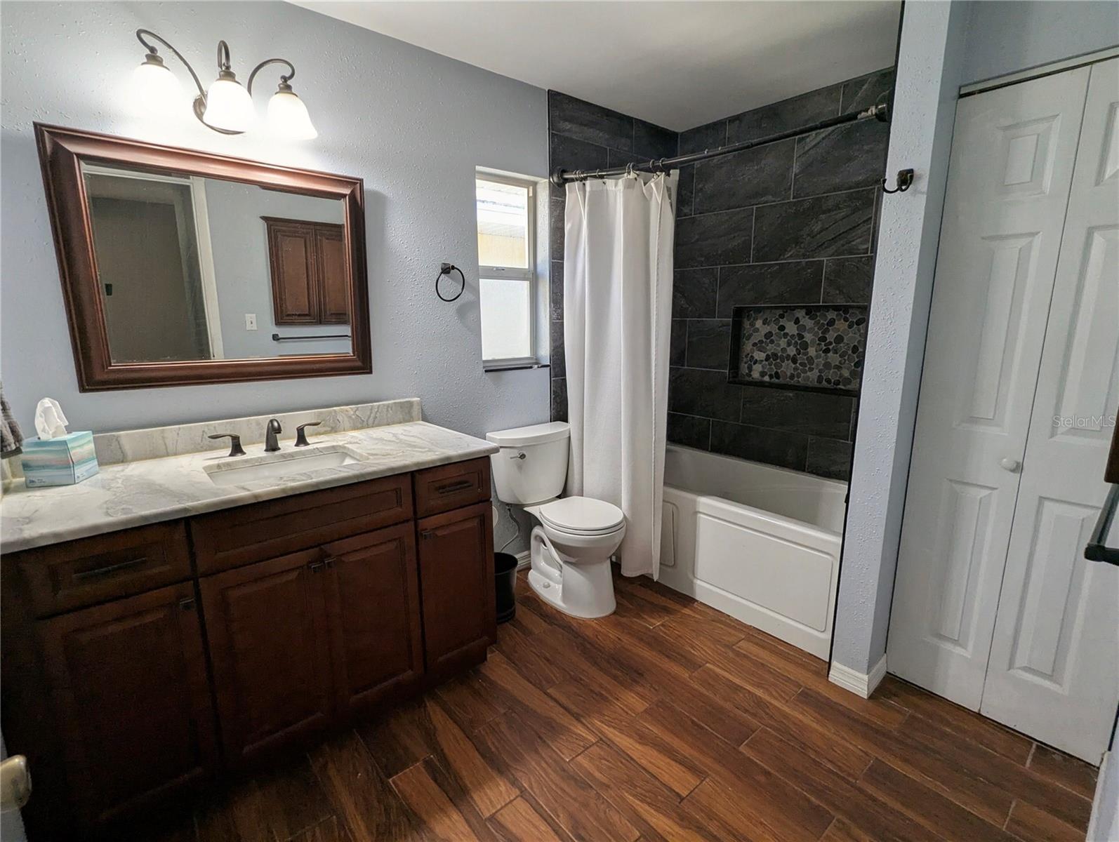 Image 20 of 39 For 1710 Robbins Road