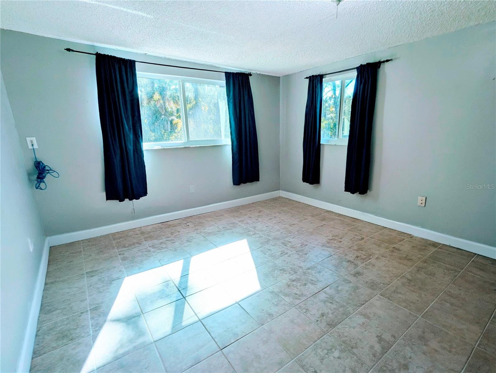 Image 26 of 39 For 1710 Robbins Road