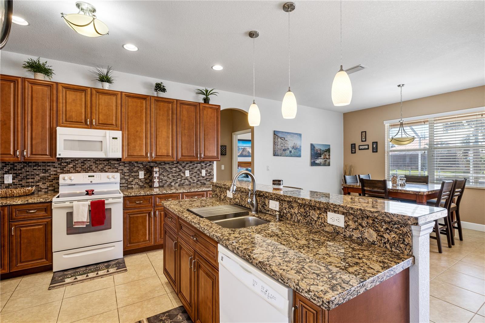 Image 13 of 93 For 15912 Melport Circle