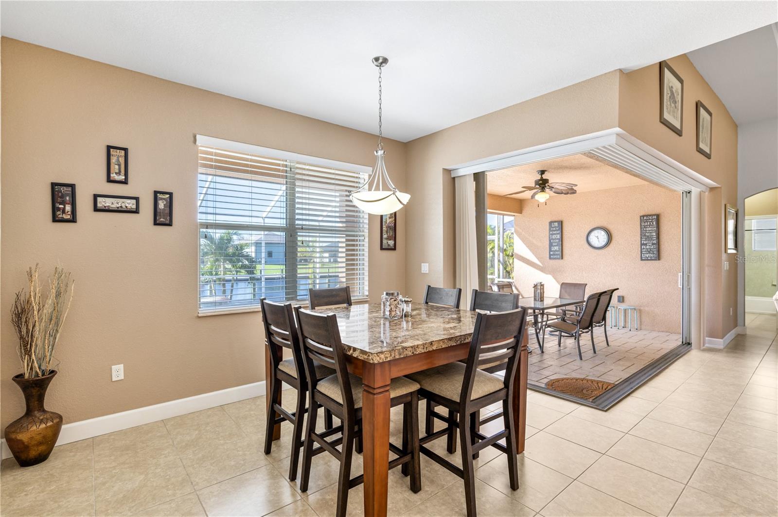 Image 18 of 93 For 15912 Melport Circle