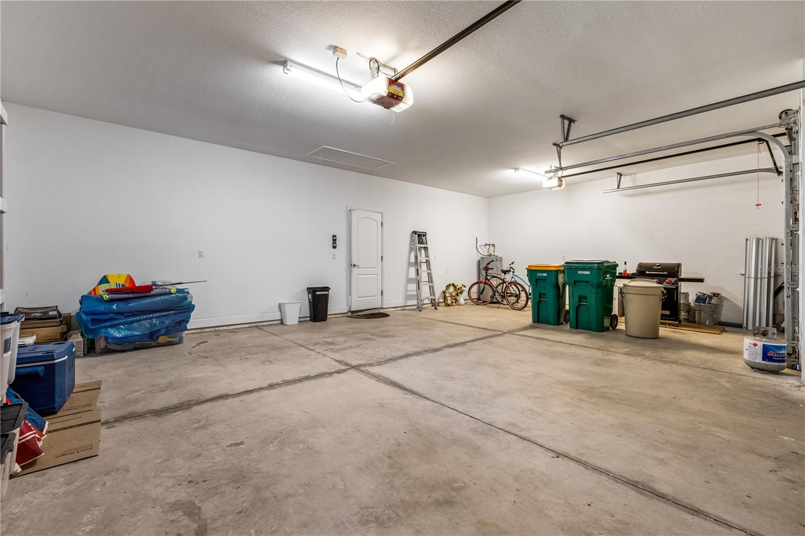 Image 32 of 93 For 15912 Melport Circle