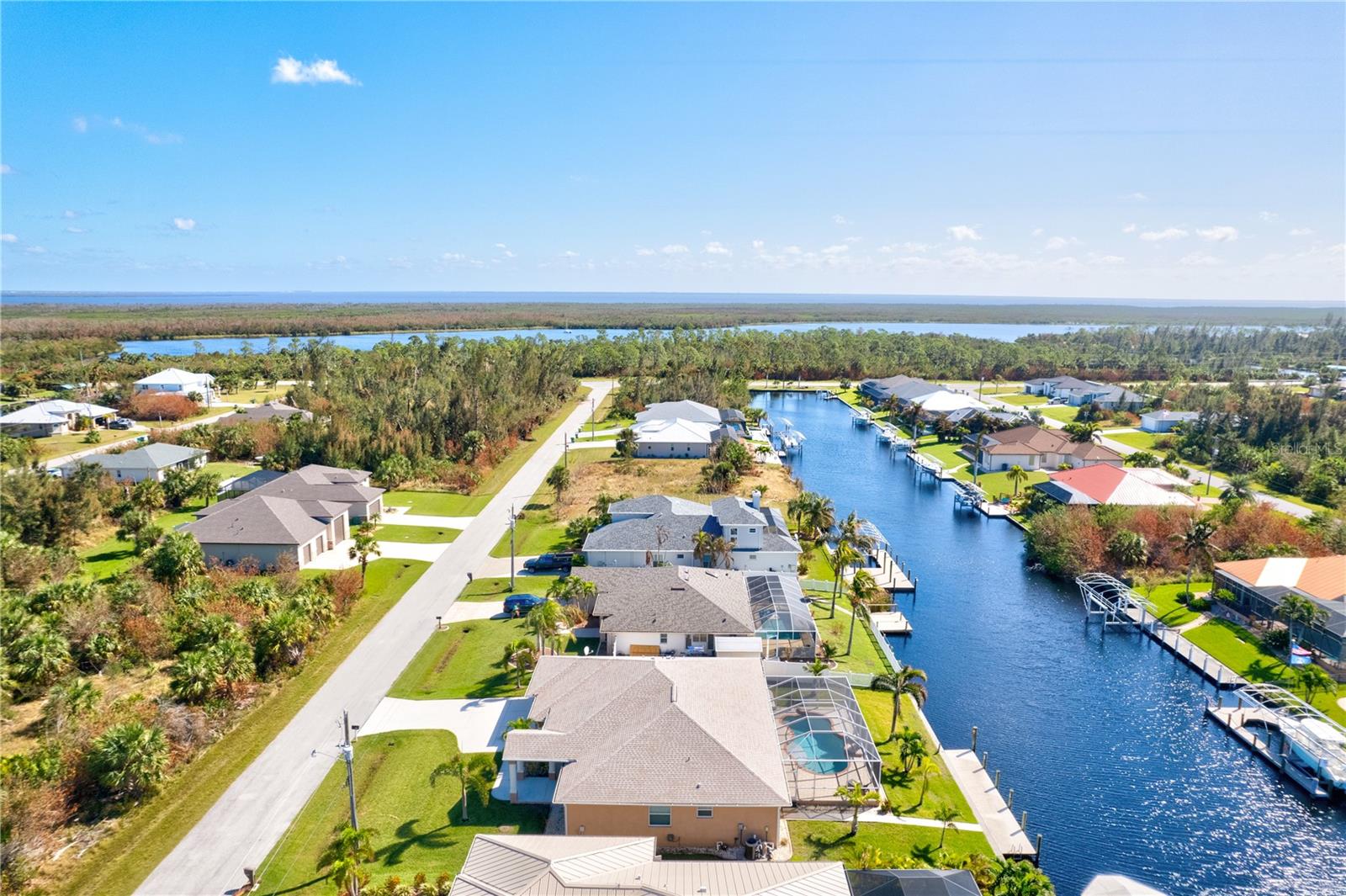 Image 50 of 93 For 15912 Melport Circle