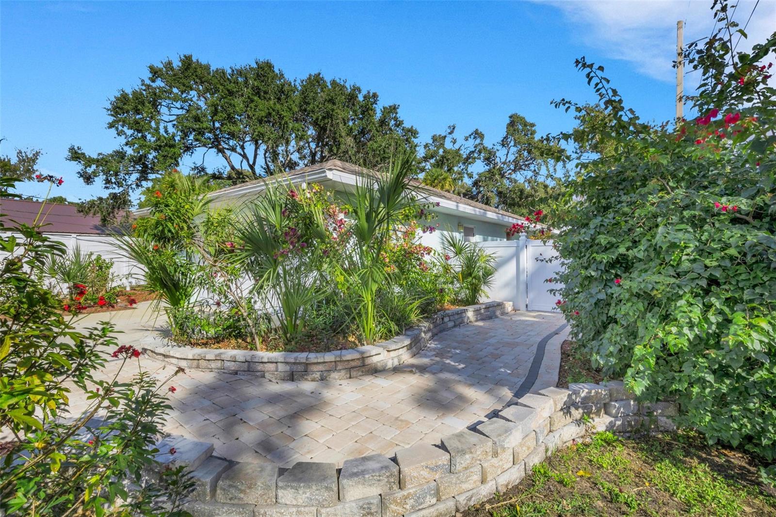 Image 3 of 50 For 4557 Worcester Road