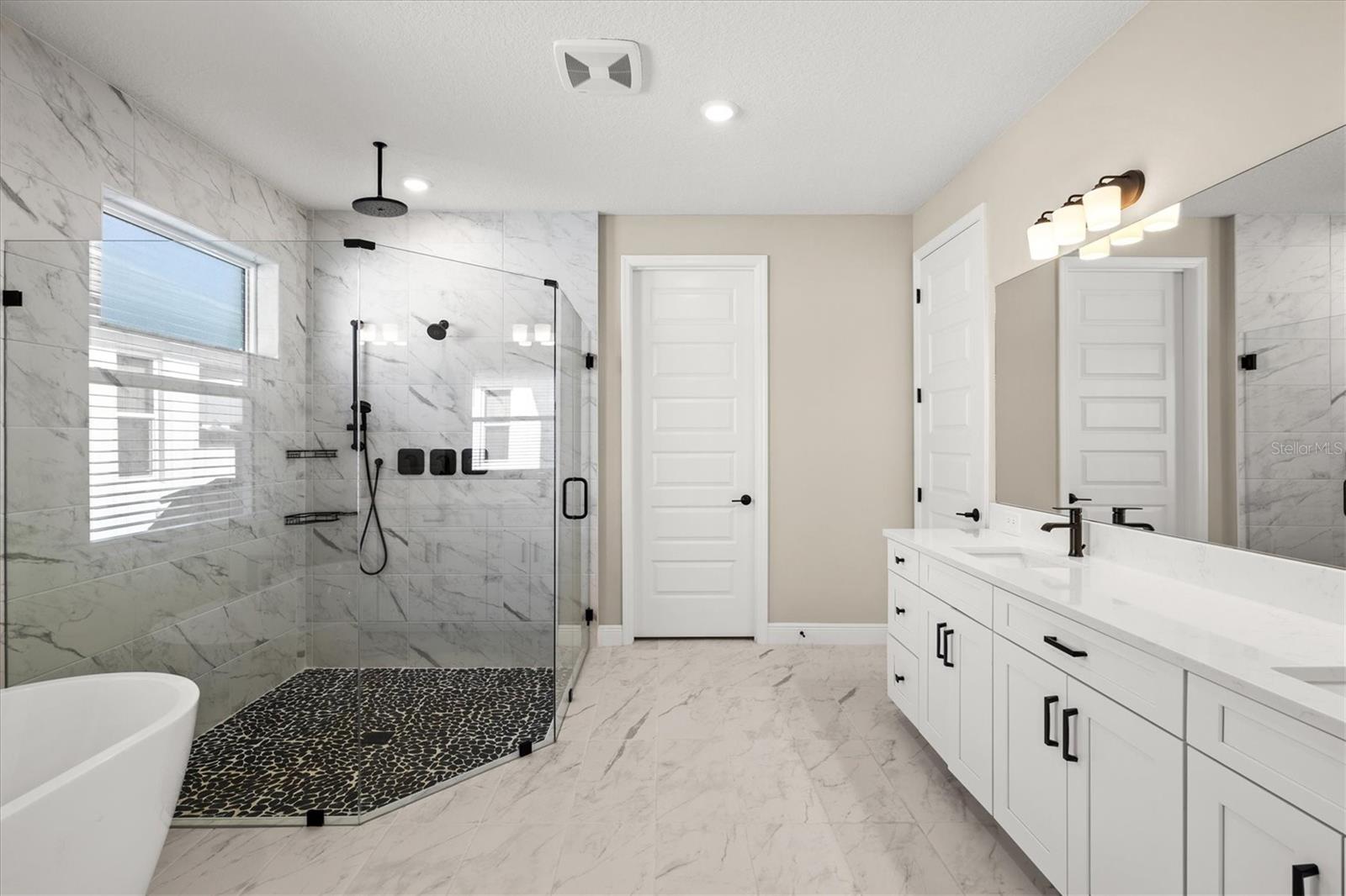 Image 25 of 86 For 4626 Sweet Retreat Run