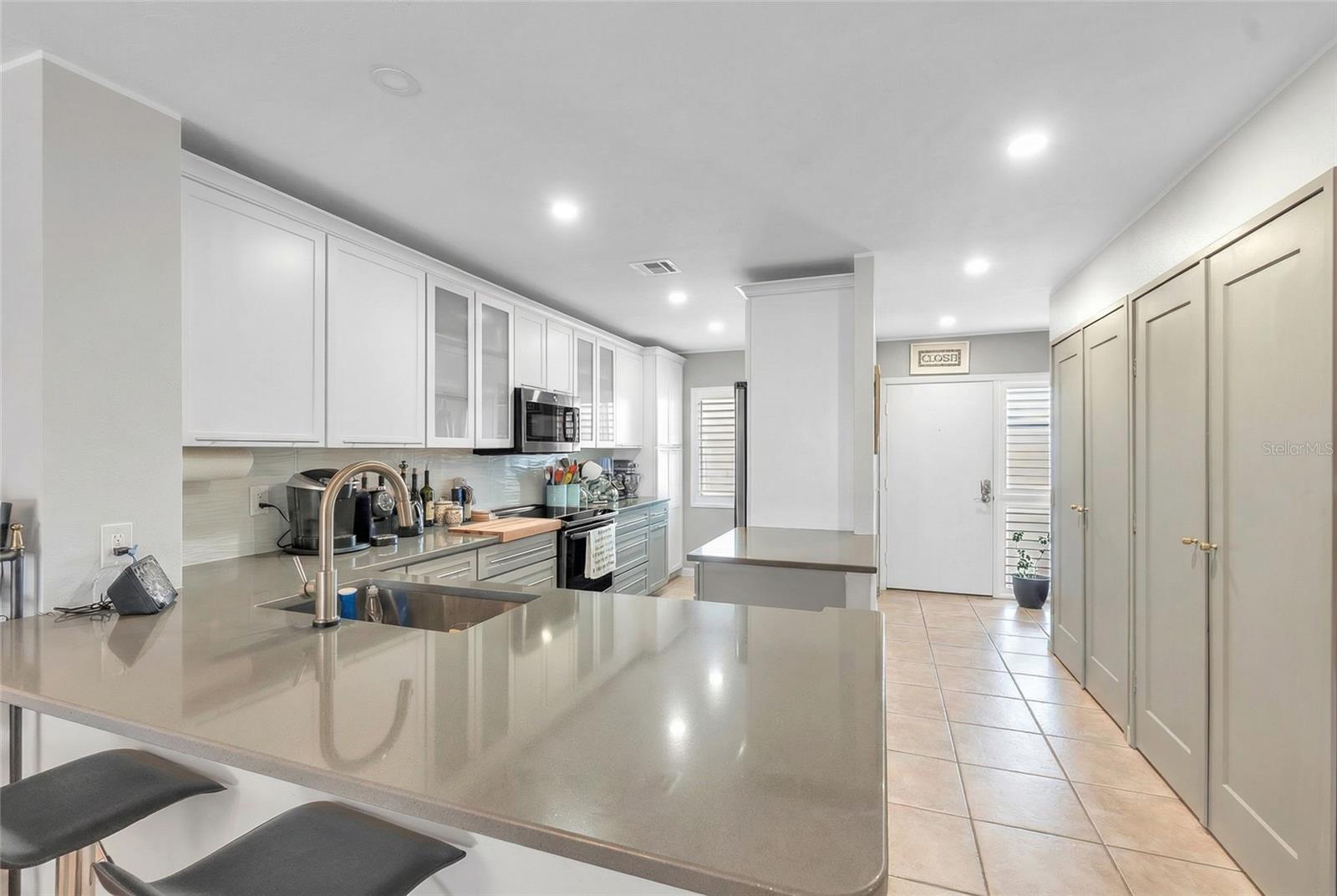 Image 2 of 31 For 1650 1st Avenue W 307b