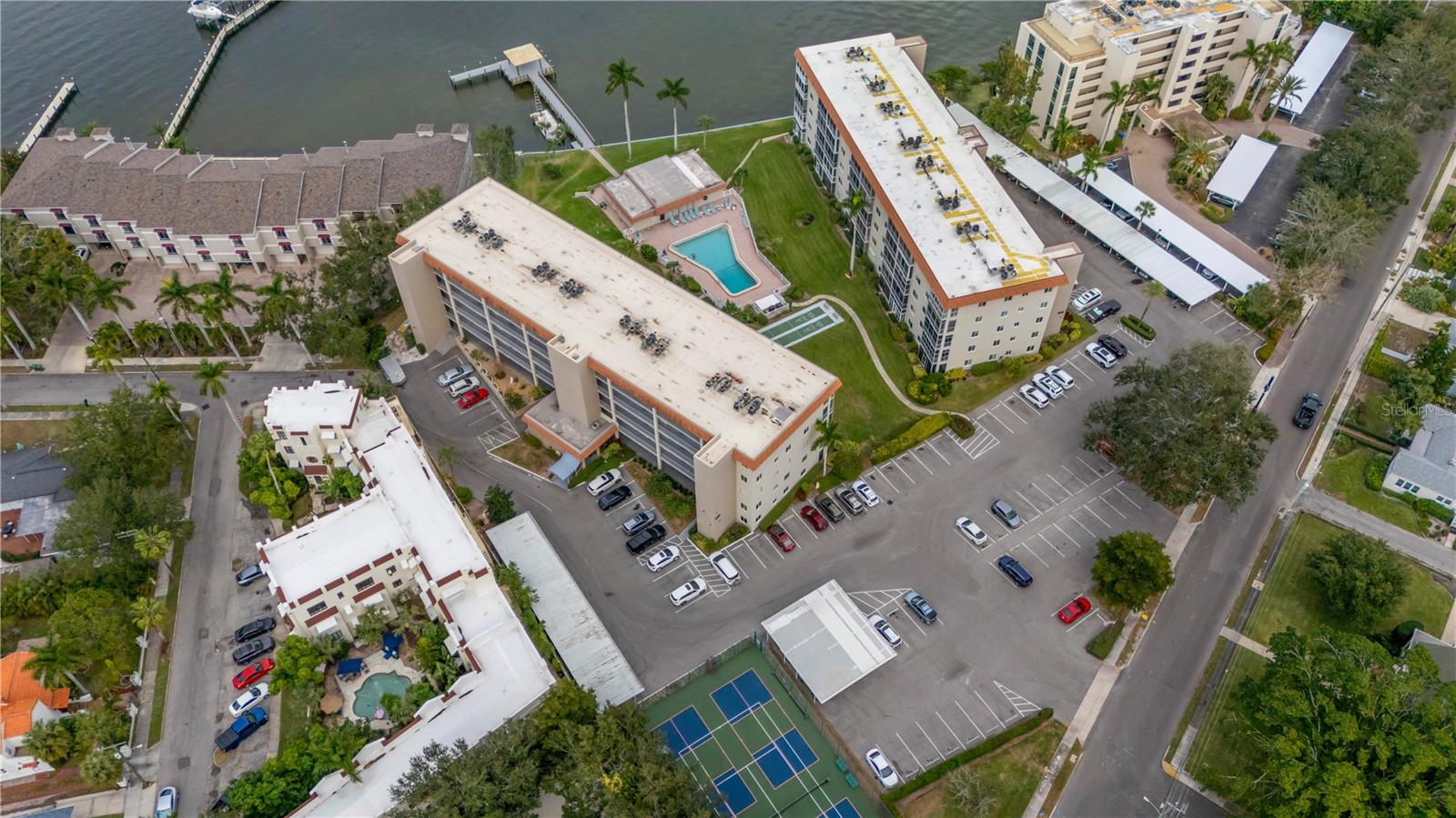 Image 28 of 31 For 1650 1st Avenue W 307b