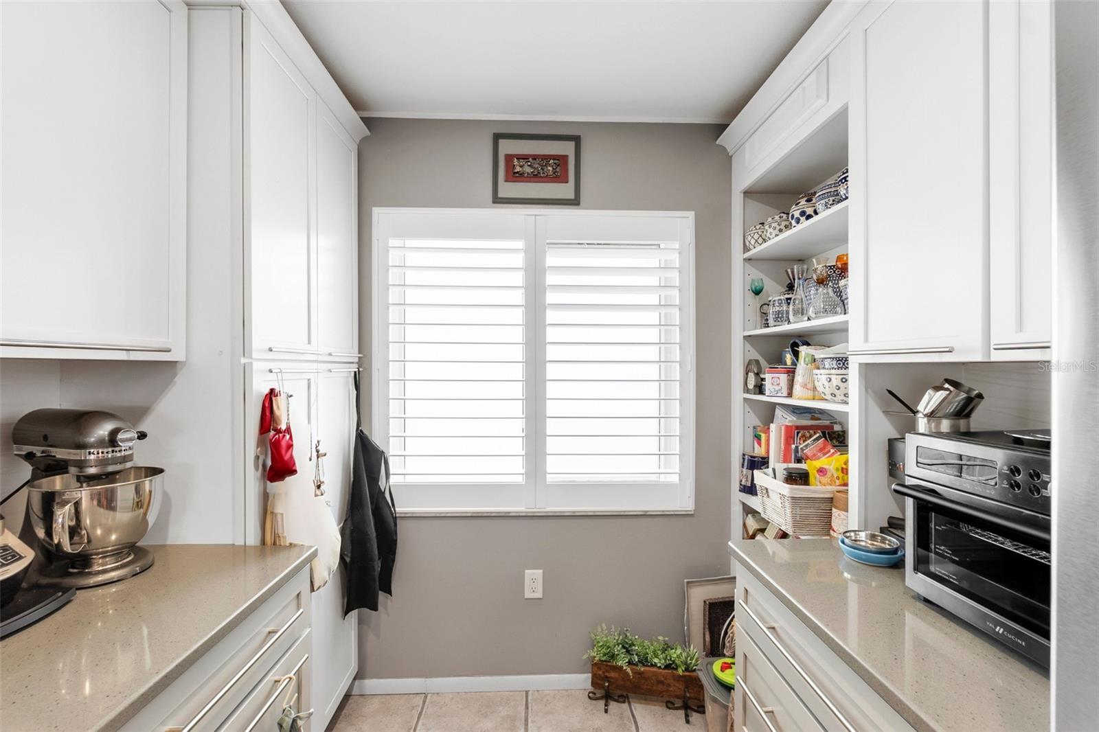 Image 3 of 31 For 1650 1st Avenue W 307b