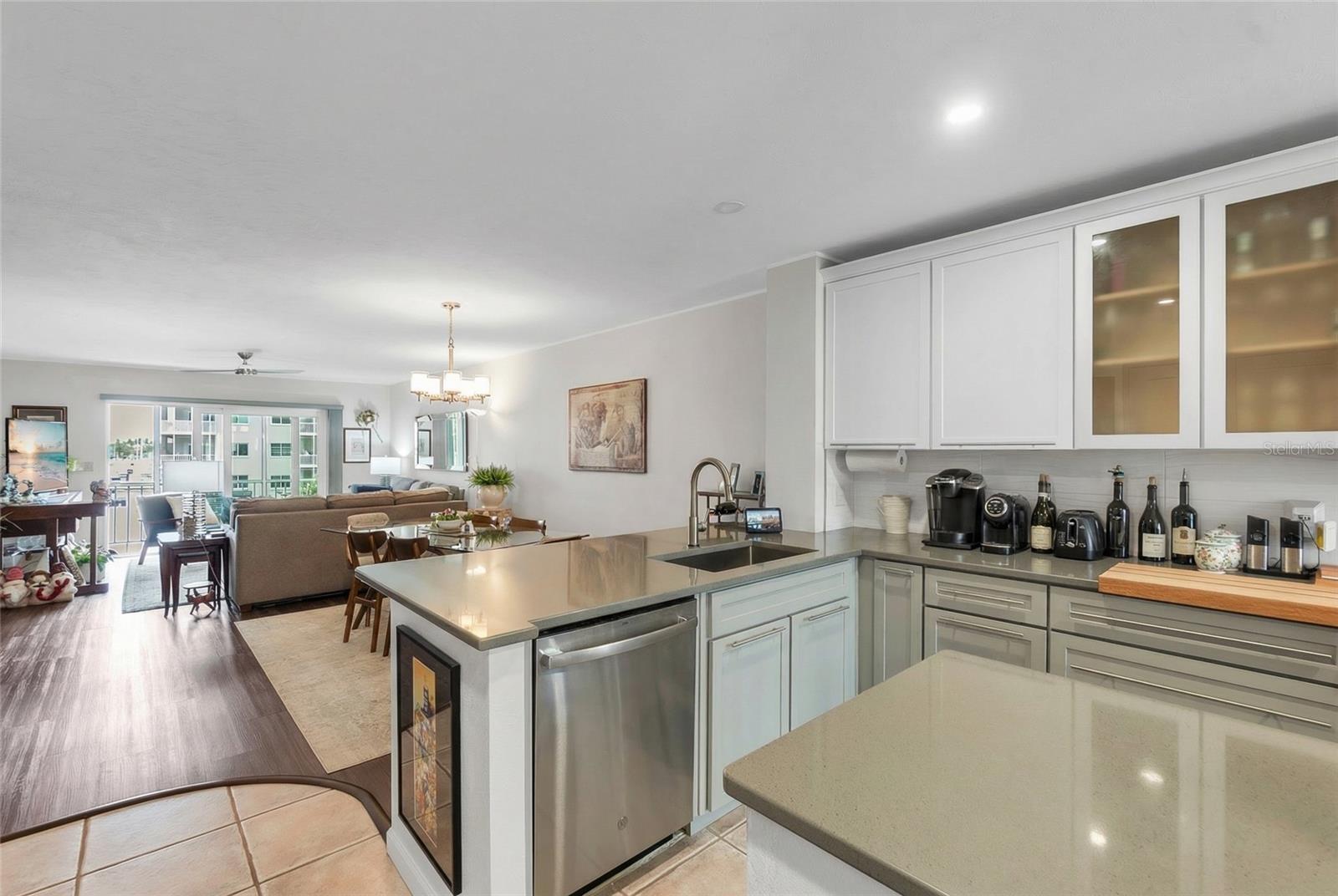 Image 6 of 31 For 1650 1st Avenue W 307b