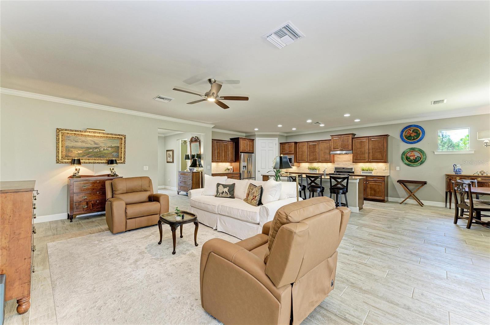 Image 13 of 61 For 6925 Chester Trail