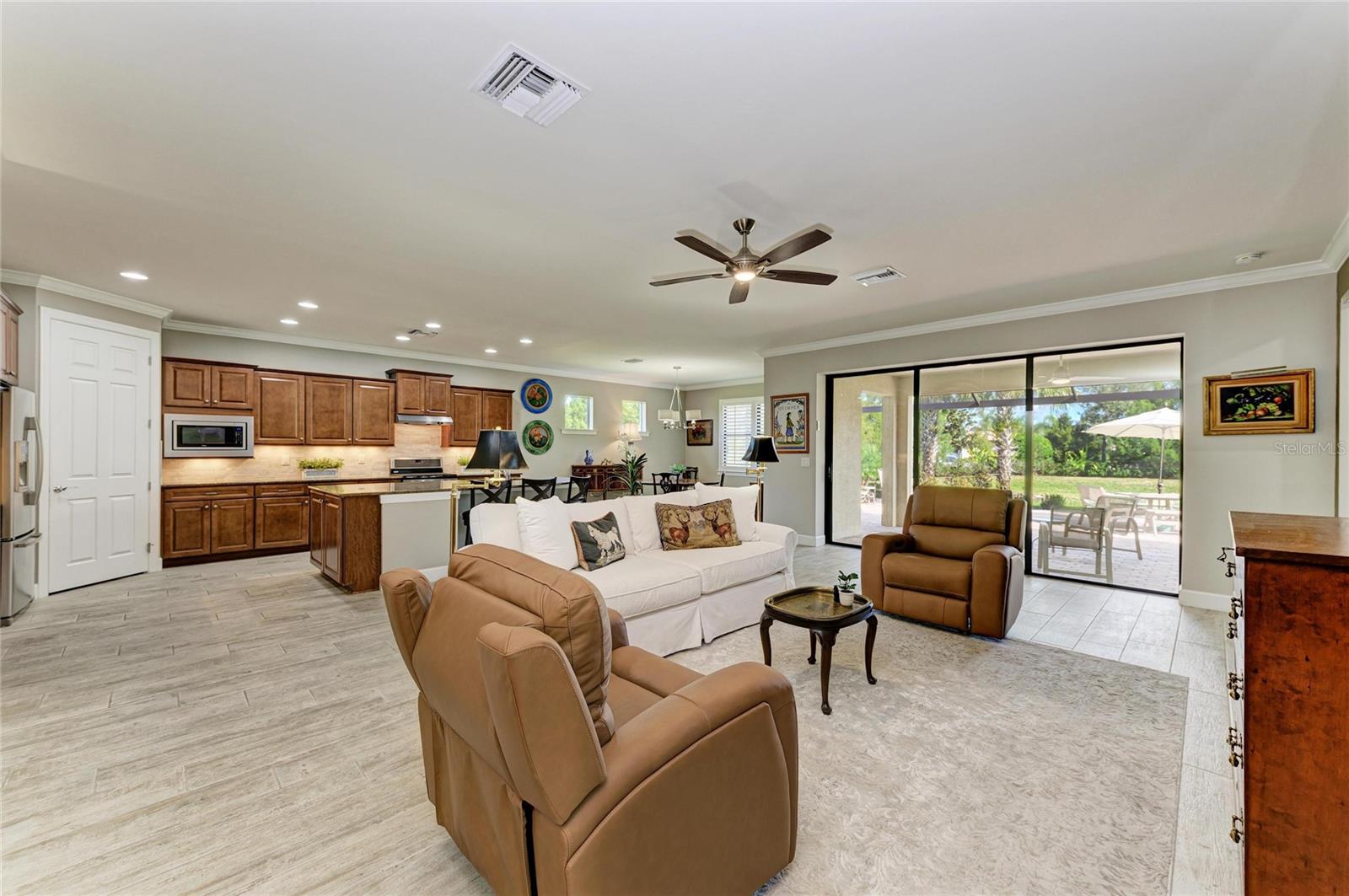 Image 14 of 61 For 6925 Chester Trail