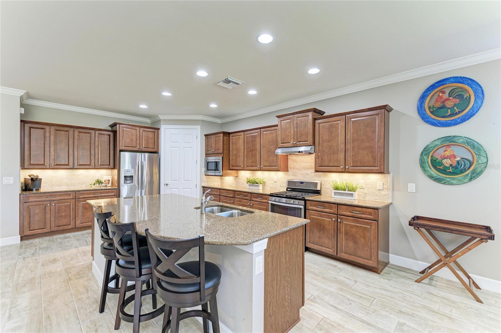 Image 16 of 61 For 6925 Chester Trail