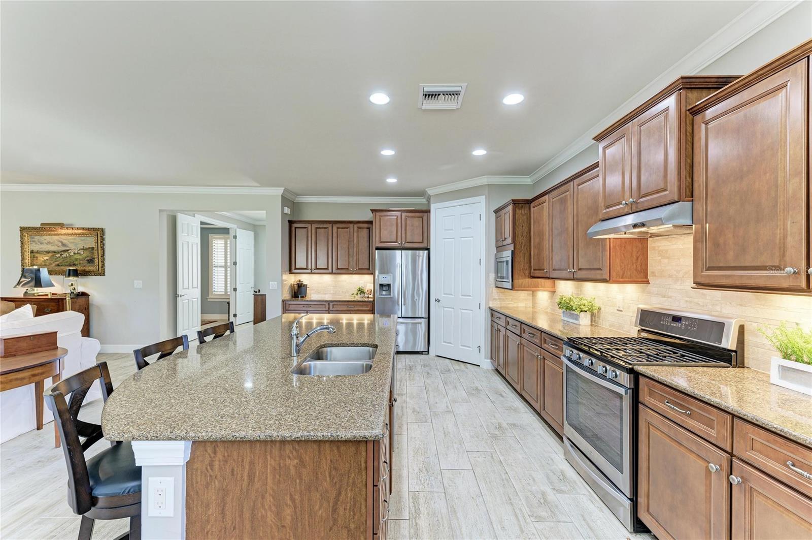 Image 17 of 61 For 6925 Chester Trail