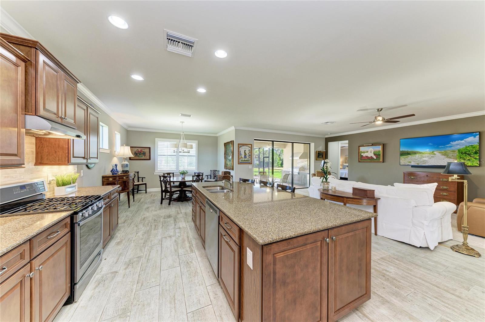 Image 20 of 61 For 6925 Chester Trail