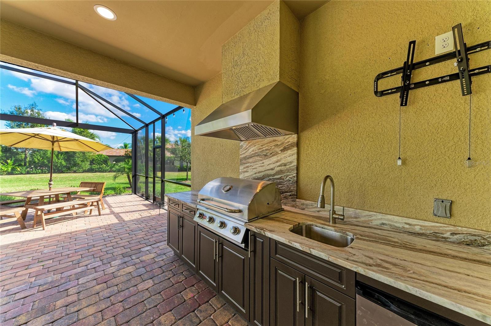 Image 42 of 61 For 6925 Chester Trail