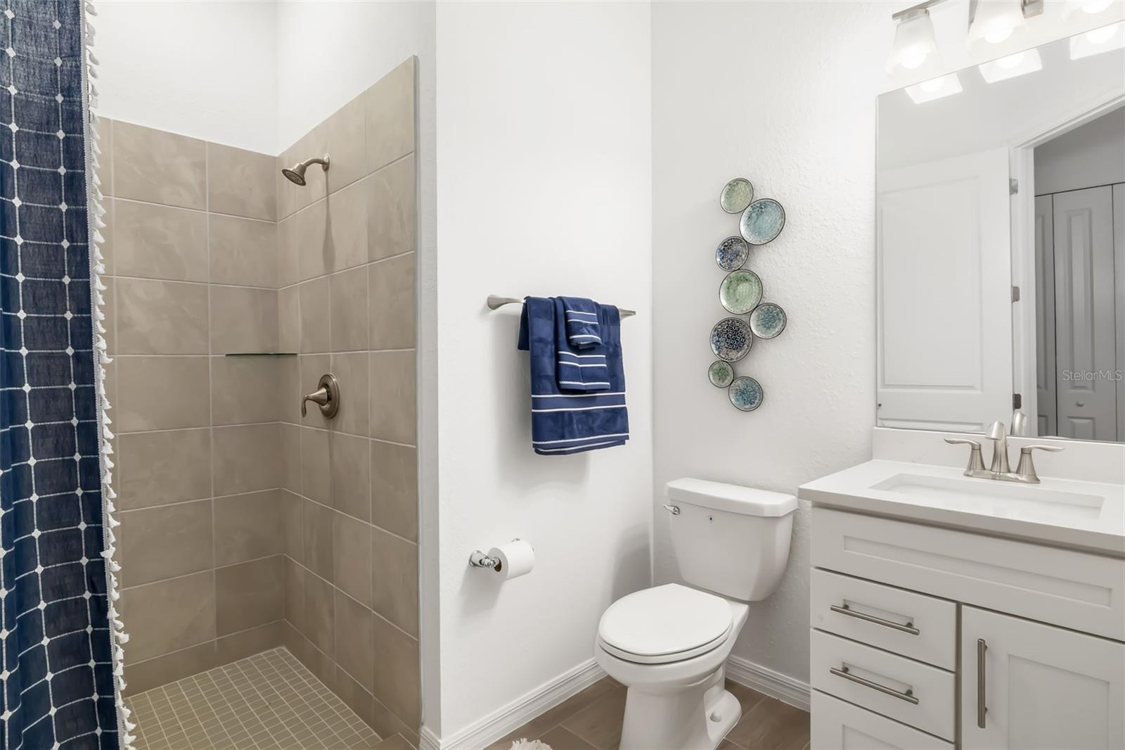 Image 38 of 91 For 5617 Lightning Whelk Lane