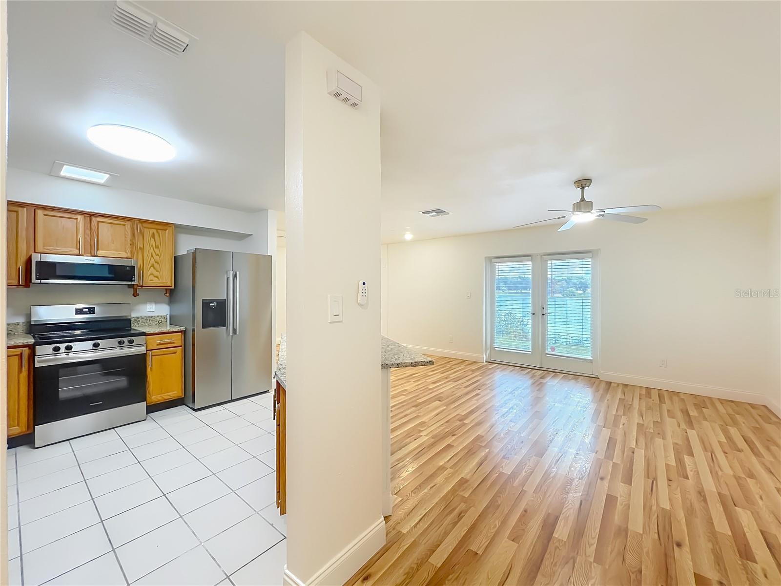 Image 10 of 68 For 1236 Russell Drive