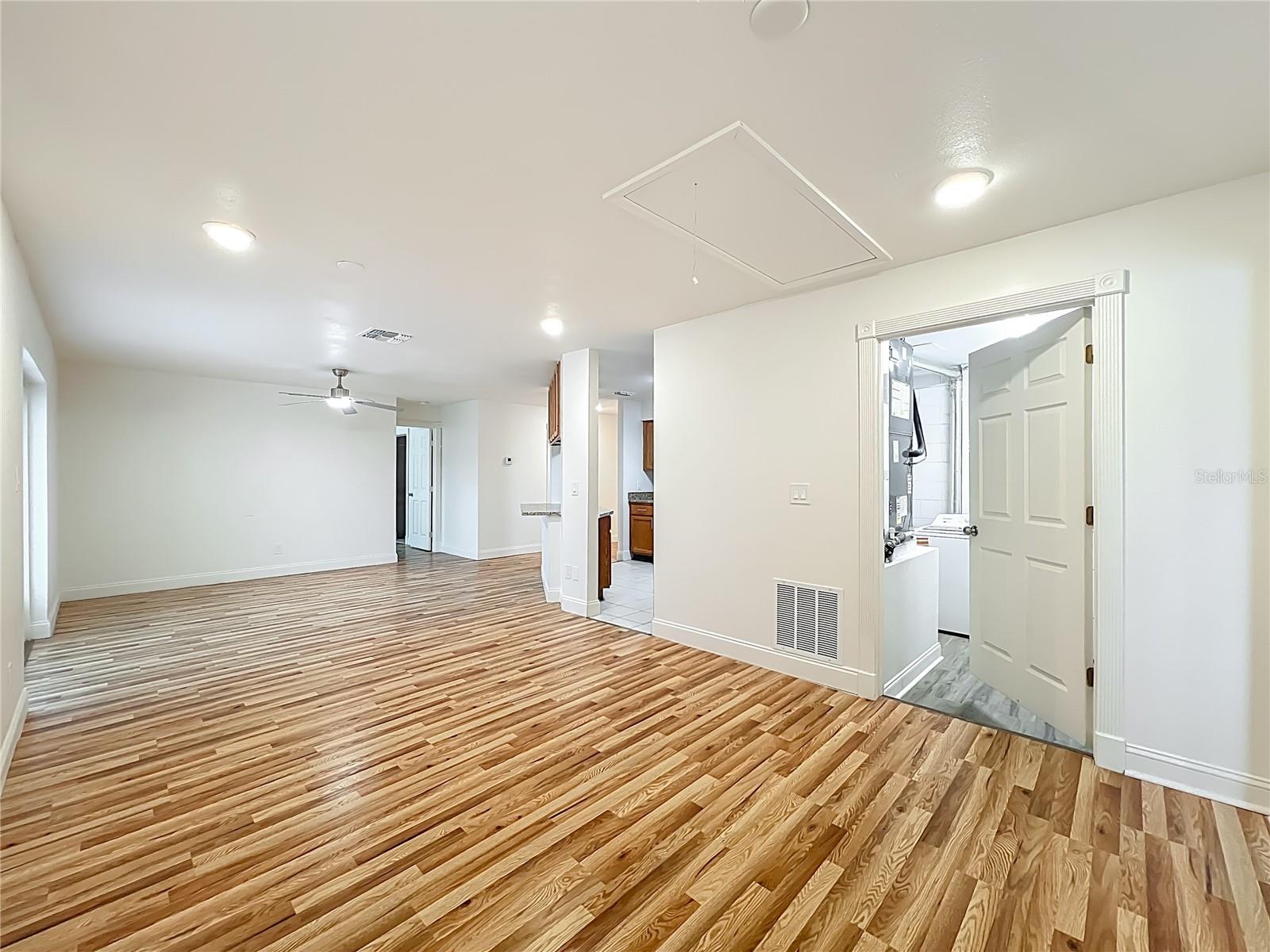 Image 16 of 68 For 1236 Russell Drive