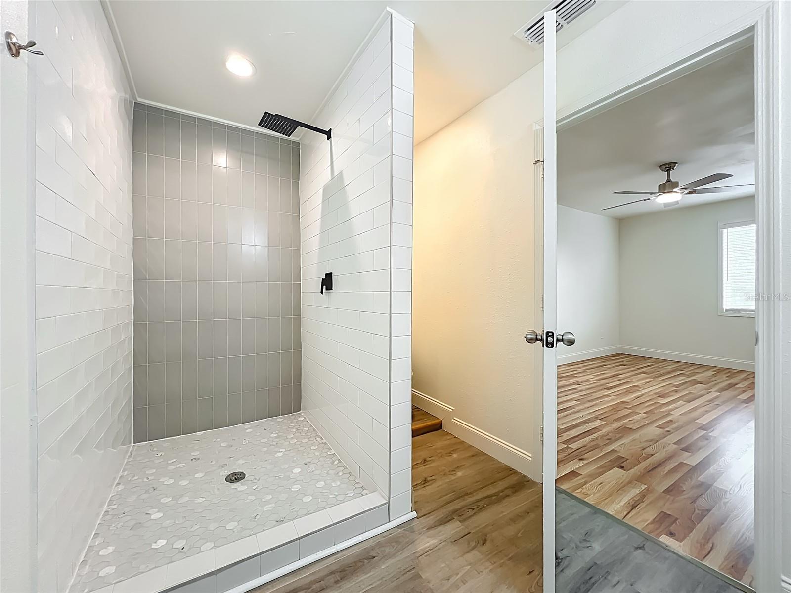 Image 53 of 68 For 1236 Russell Drive