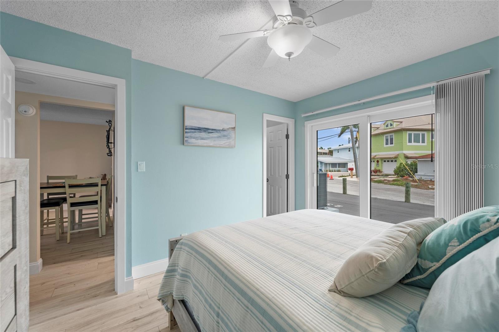 Image 12 of 28 For 117 7th Street N 23