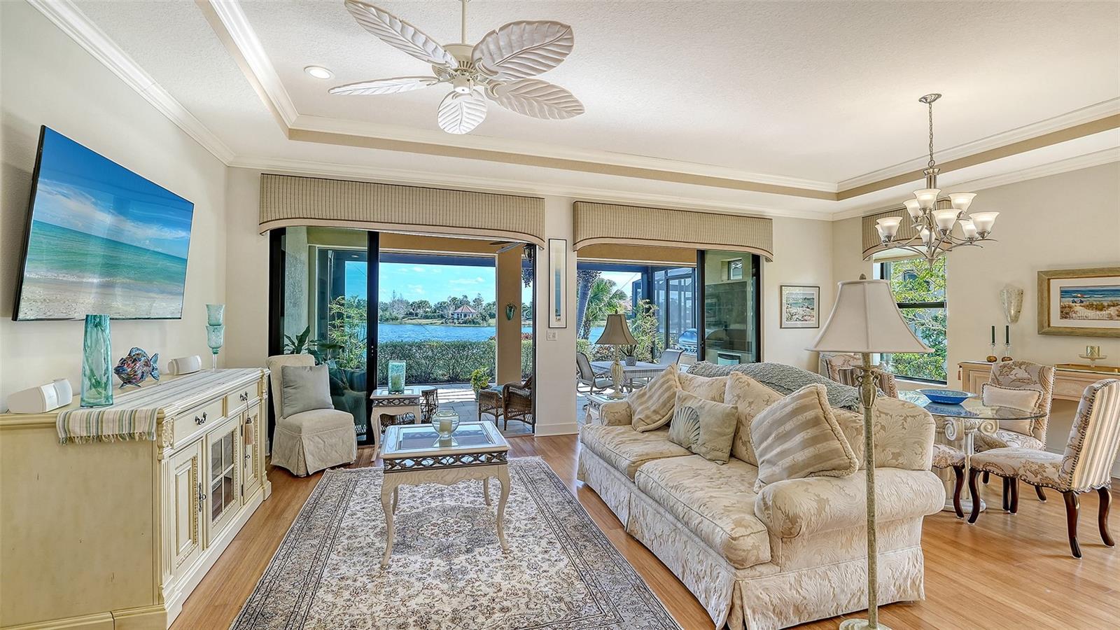 Image 11 of 74 For 12759 Del Corso Loop