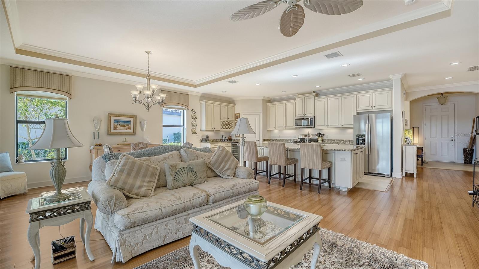 Image 16 of 74 For 12759 Del Corso Loop