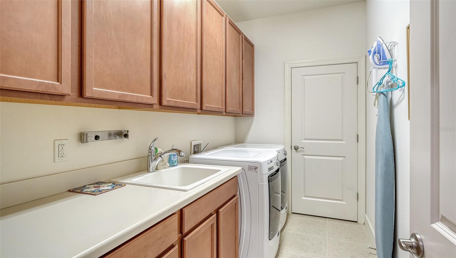 Image 37 of 74 For 12759 Del Corso Loop