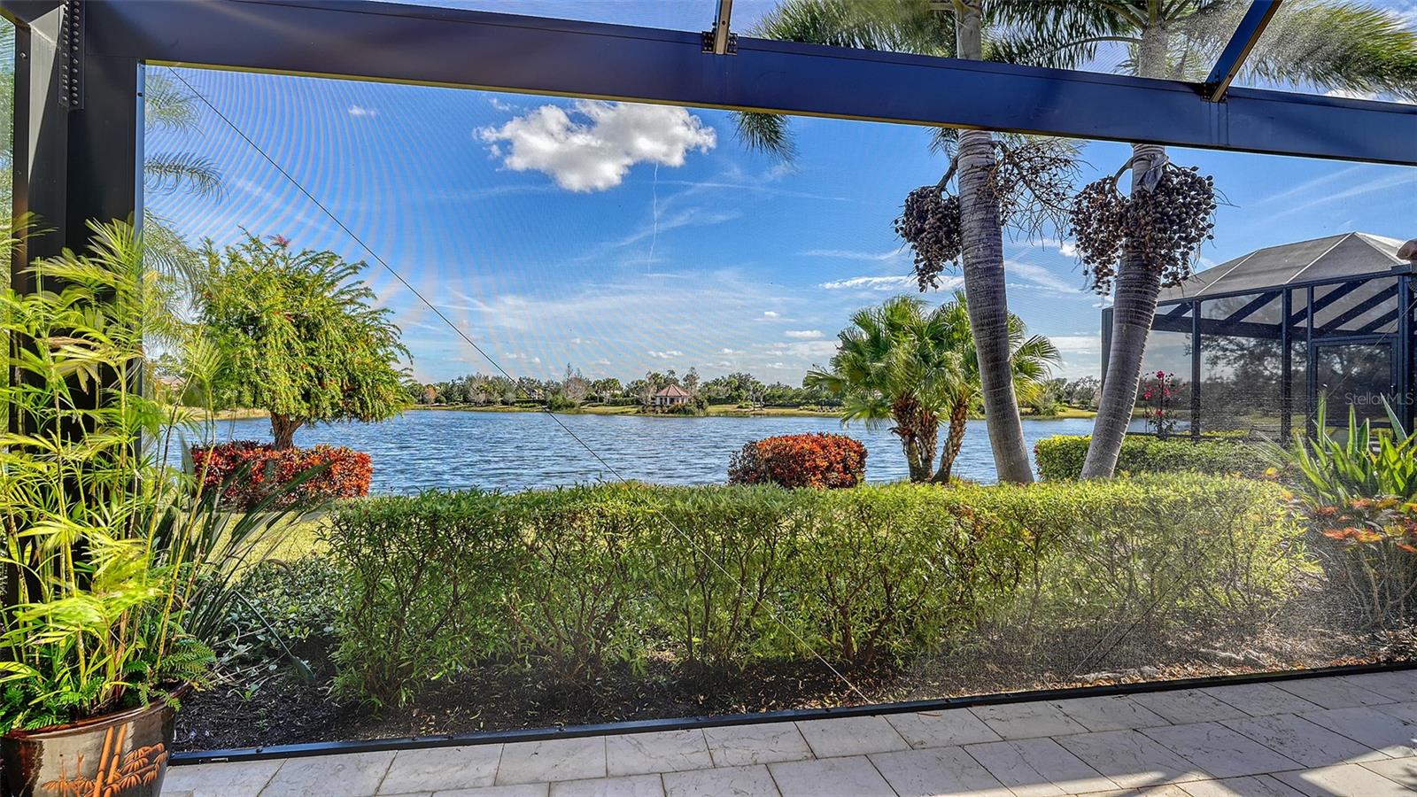 Image 4 of 74 For 12759 Del Corso Loop