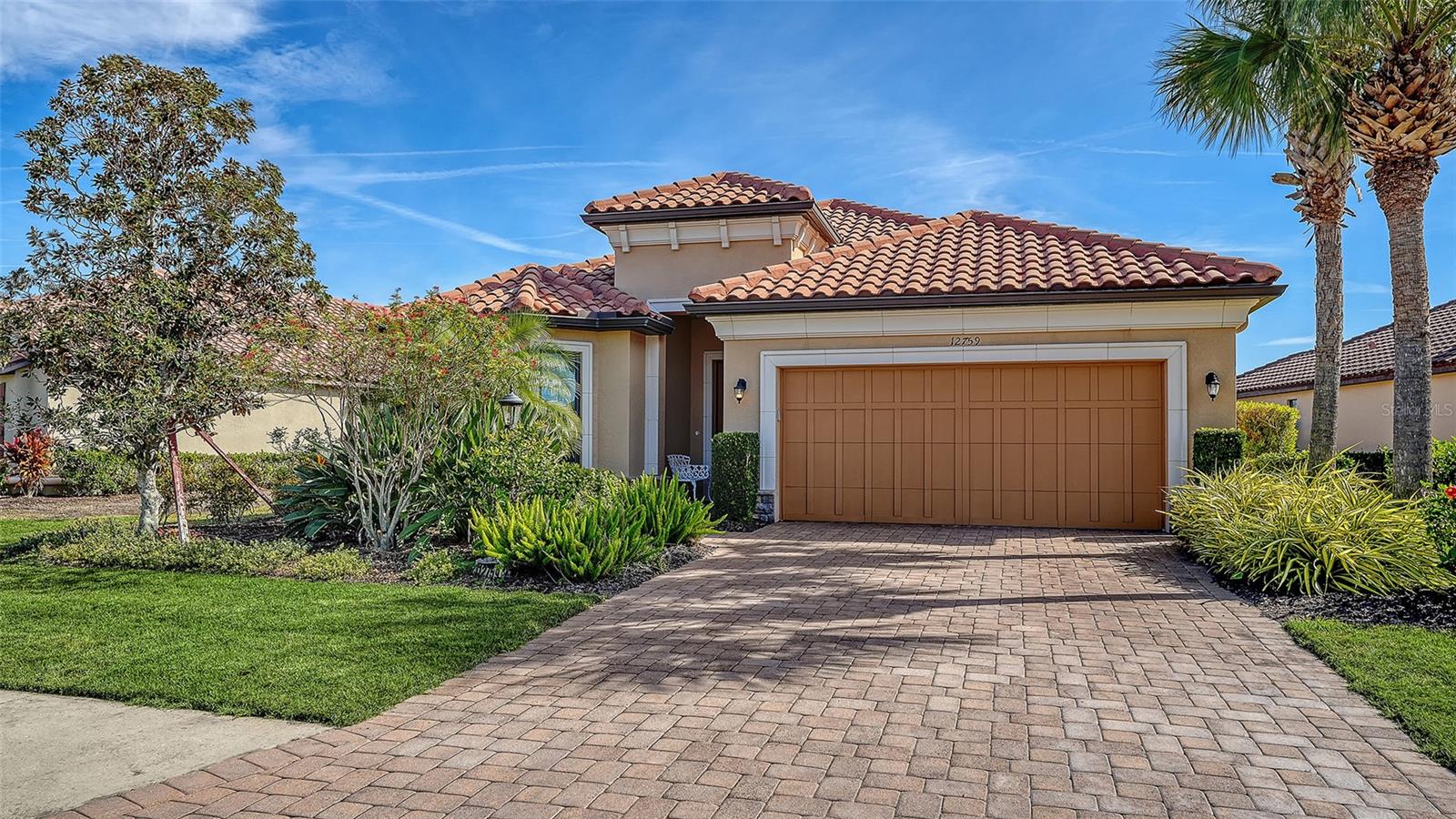 Image 7 of 74 For 12759 Del Corso Loop