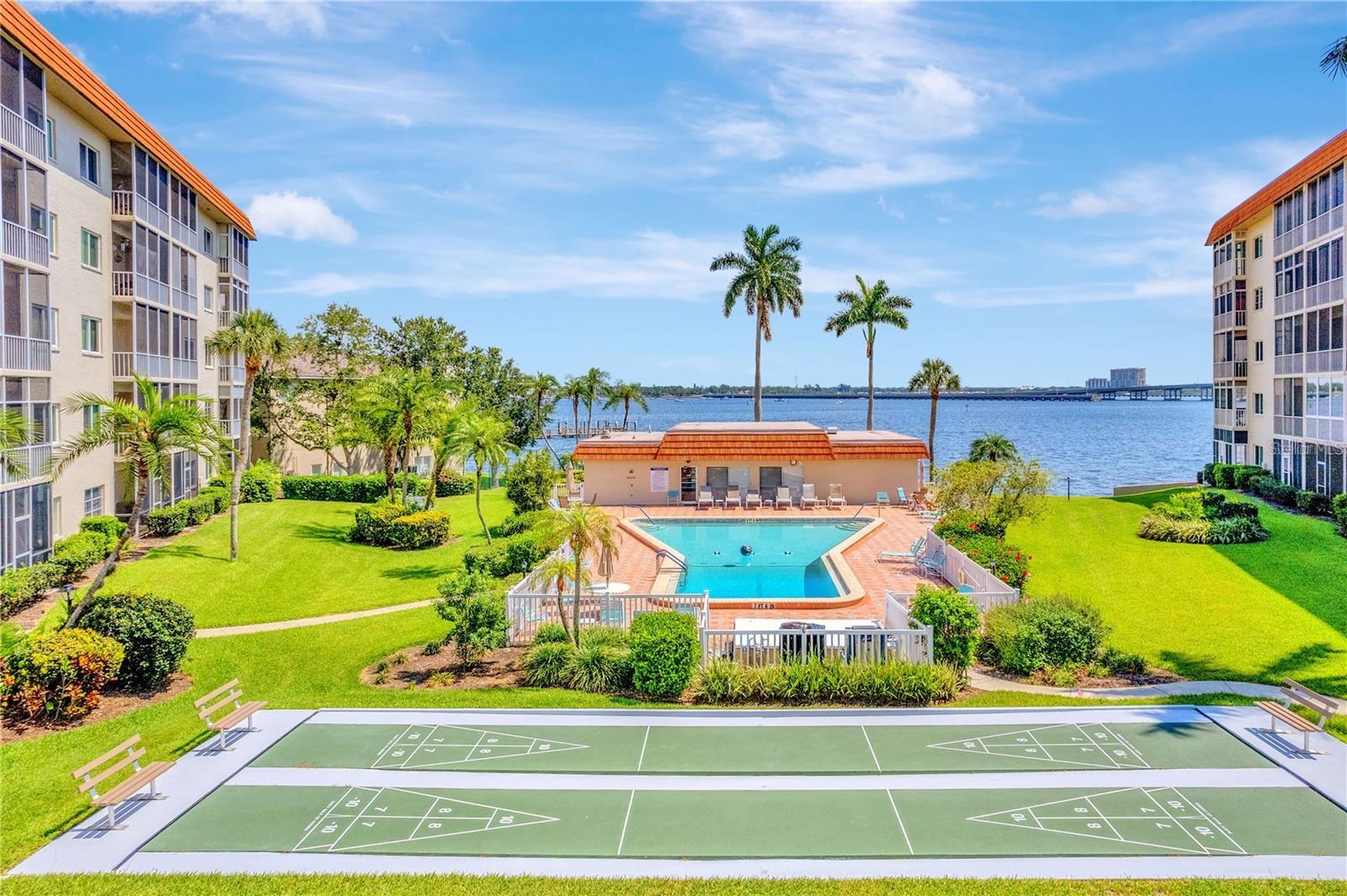 Image 4 of 19 For 1650 1st Avenue W 507b